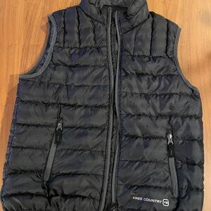 YOUTH Charcoal Free Country Black Puffer Vest (Sz L: 14-16)